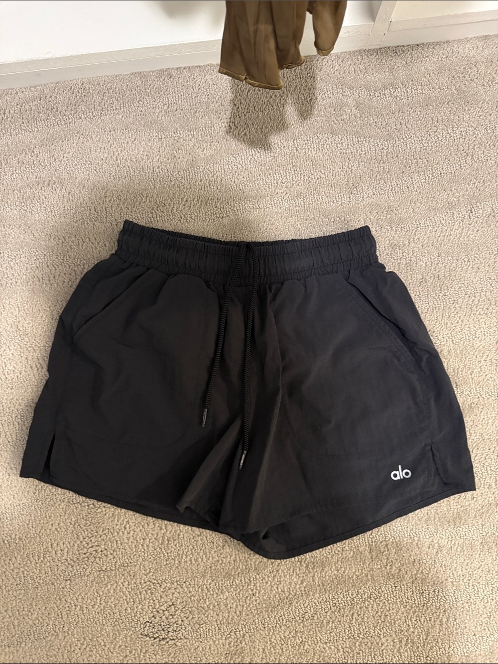 ALO Yoga women’s Black Athletic Drawstring Shorts
